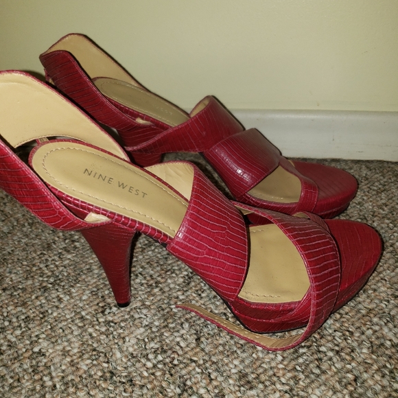 Fushcia Pink Heels - Picture 1 of 5